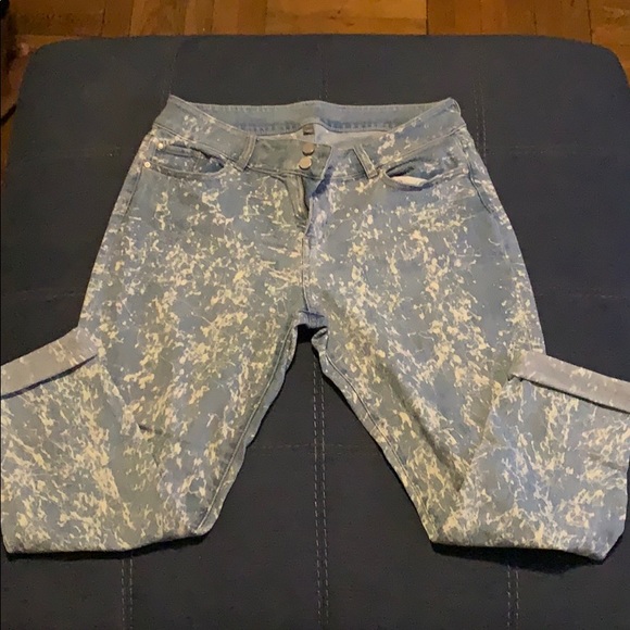 NWOT Boyfriend Jeans - Picture 2 of 7